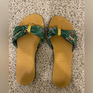 Havianas St Tropez slides, size 35-36, worn once